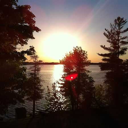 Lagoon City Lake Dalrymple Resort المظهر الخارجي الصورة
