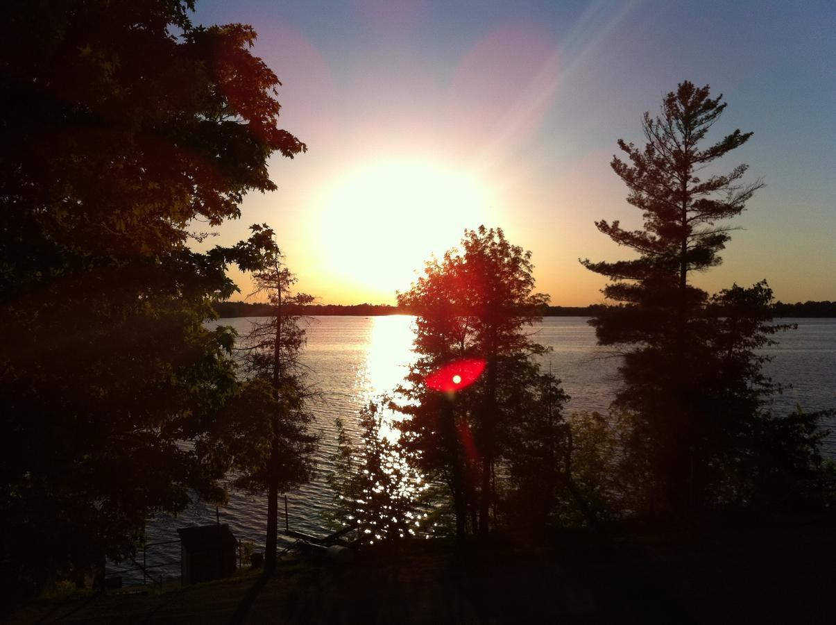 Lagoon City Lake Dalrymple Resort المظهر الخارجي الصورة