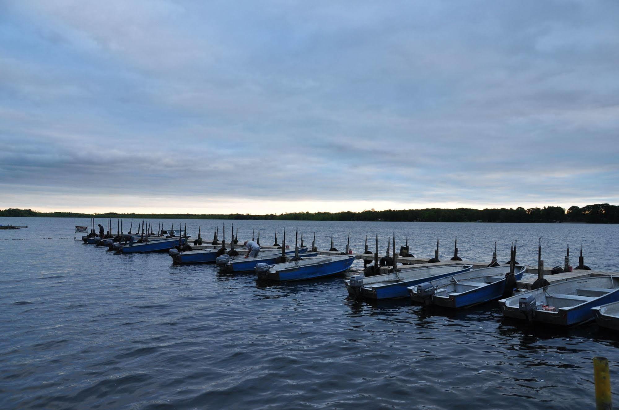 Lagoon City Lake Dalrymple Resort المظهر الخارجي الصورة